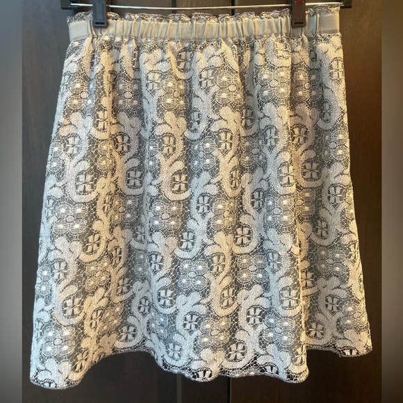 J. Crew pull on lace gray skirt sz 6 - Picture 4 of 9